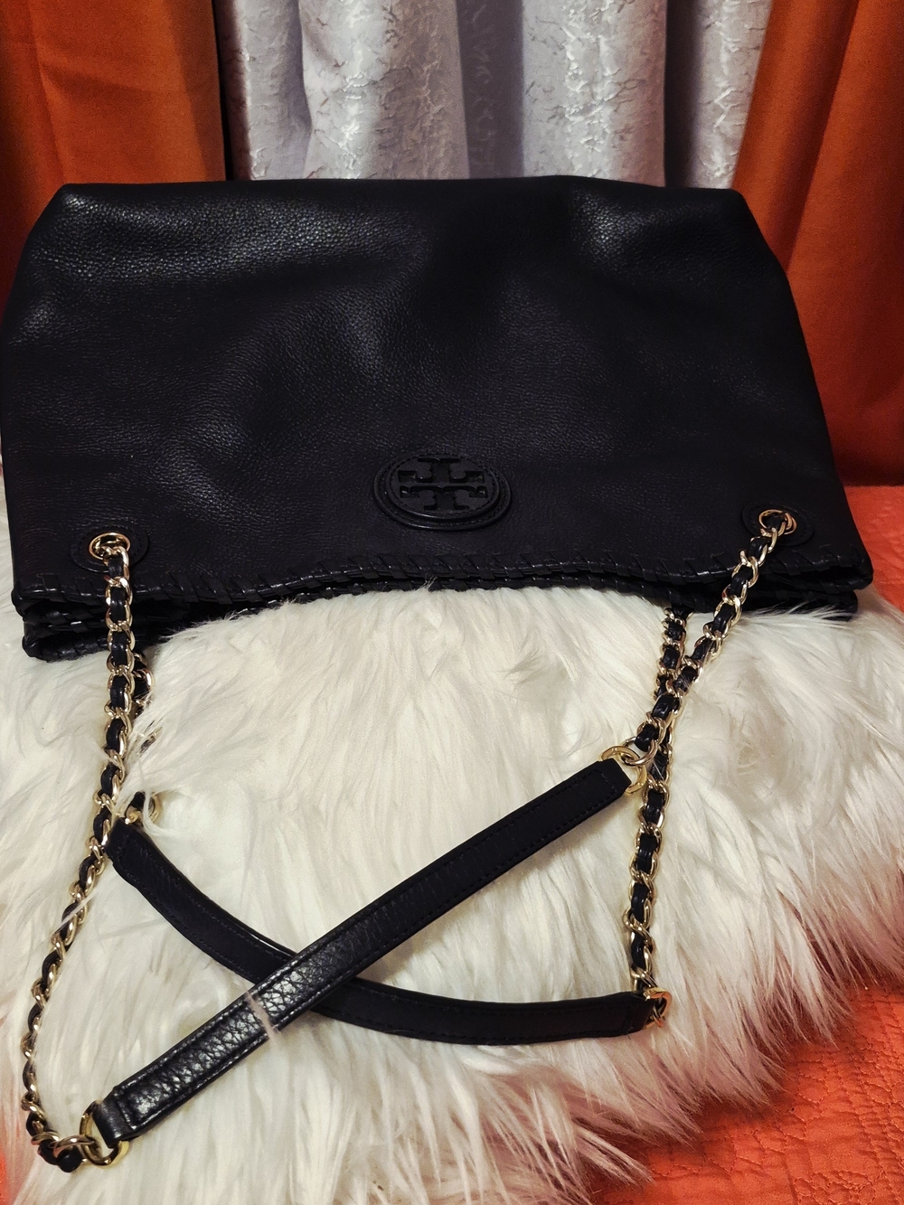 Tory Burch Nave Blue Pebbled Leather Shoulder Bag with Gold Chain Straps - Picture 5 of 15